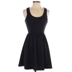 L’Apour Nanette Lapore S black & pink sleeveless fit & flare stretch mini dress